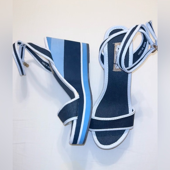 Original Arizona Jean Company Casual Navy Blue Striped Platform Wedge Heels - Picture 2 of 4